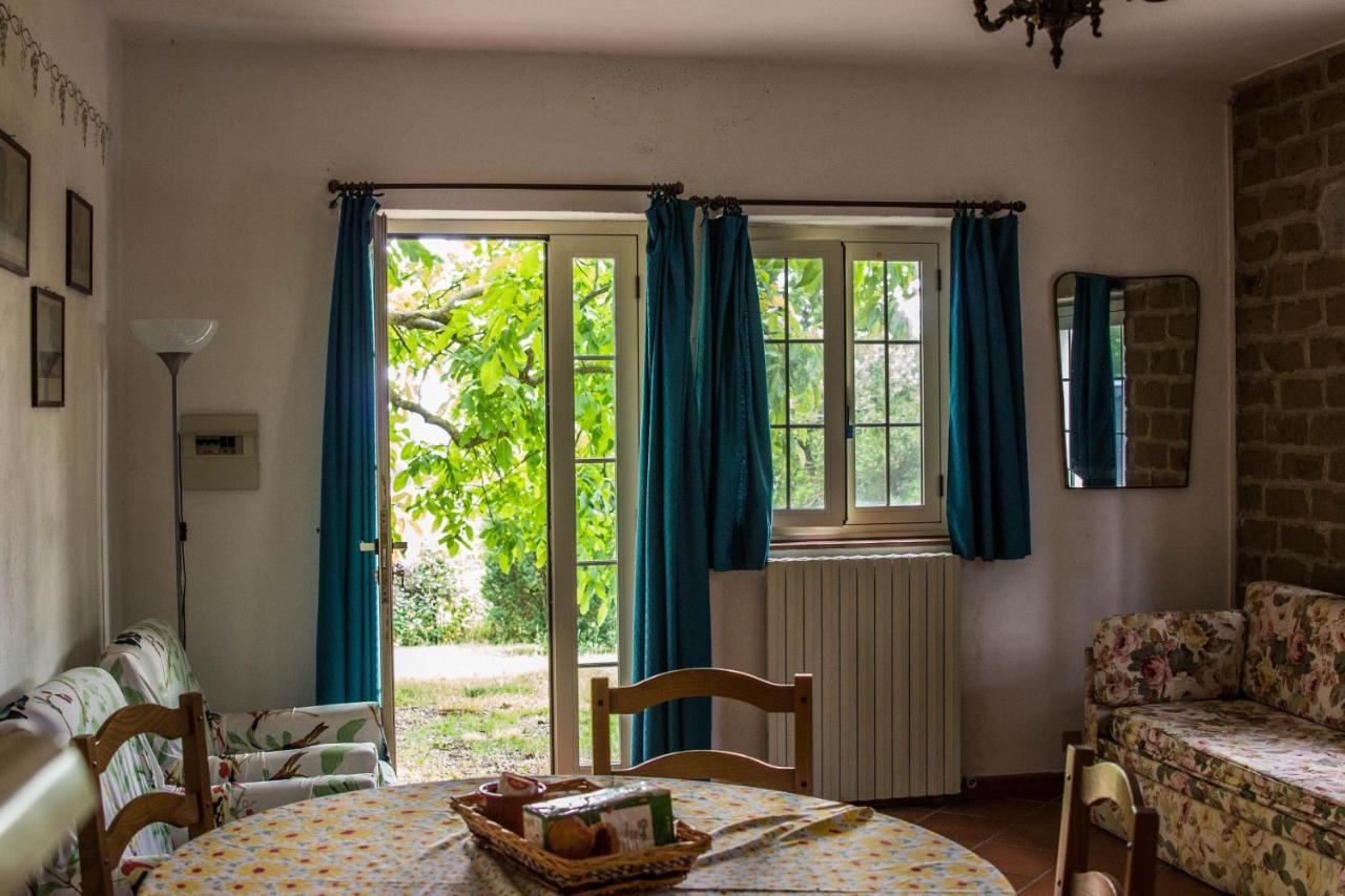 Podere Le Chiuse Сована Экстерьер фото